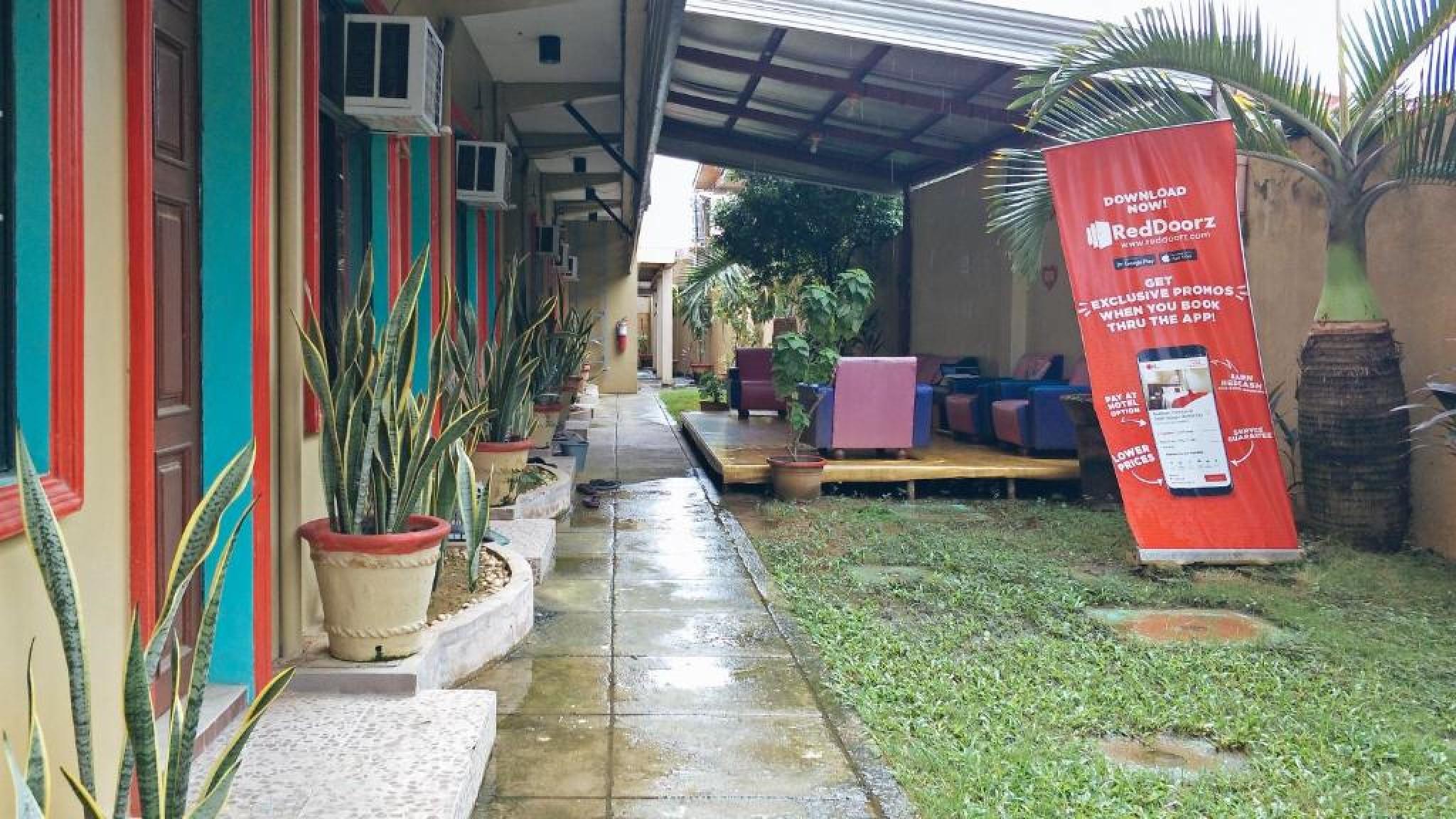 RedDoorz @ Bankal Lapulapu Hotel Bagian luar foto