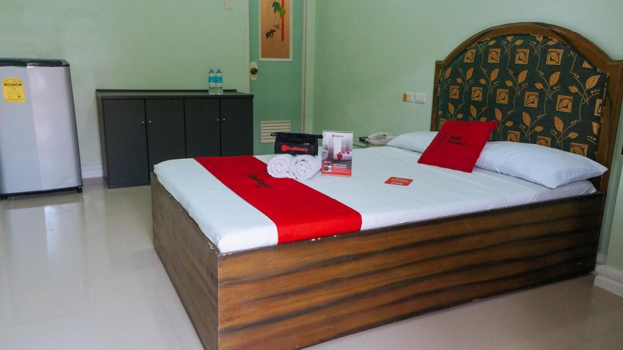 RedDoorz @ Bankal Lapulapu Hotel Bagian luar foto